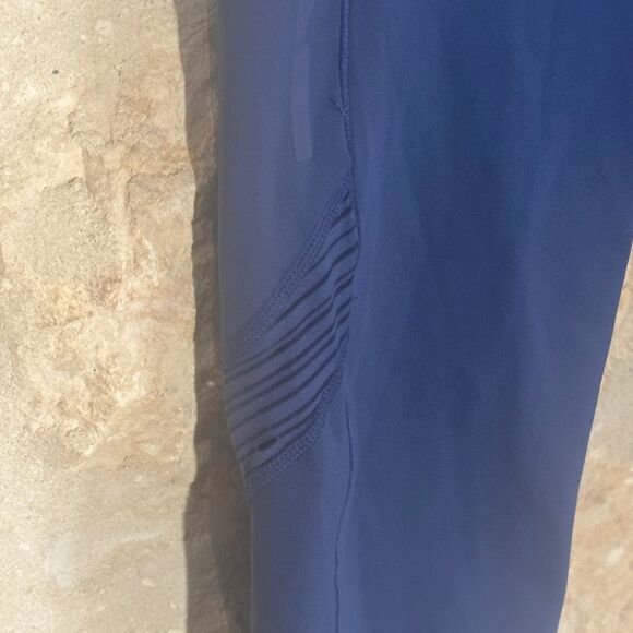 Adidas Purple Crop Legging XS. New Condition - Picture 3 of 5